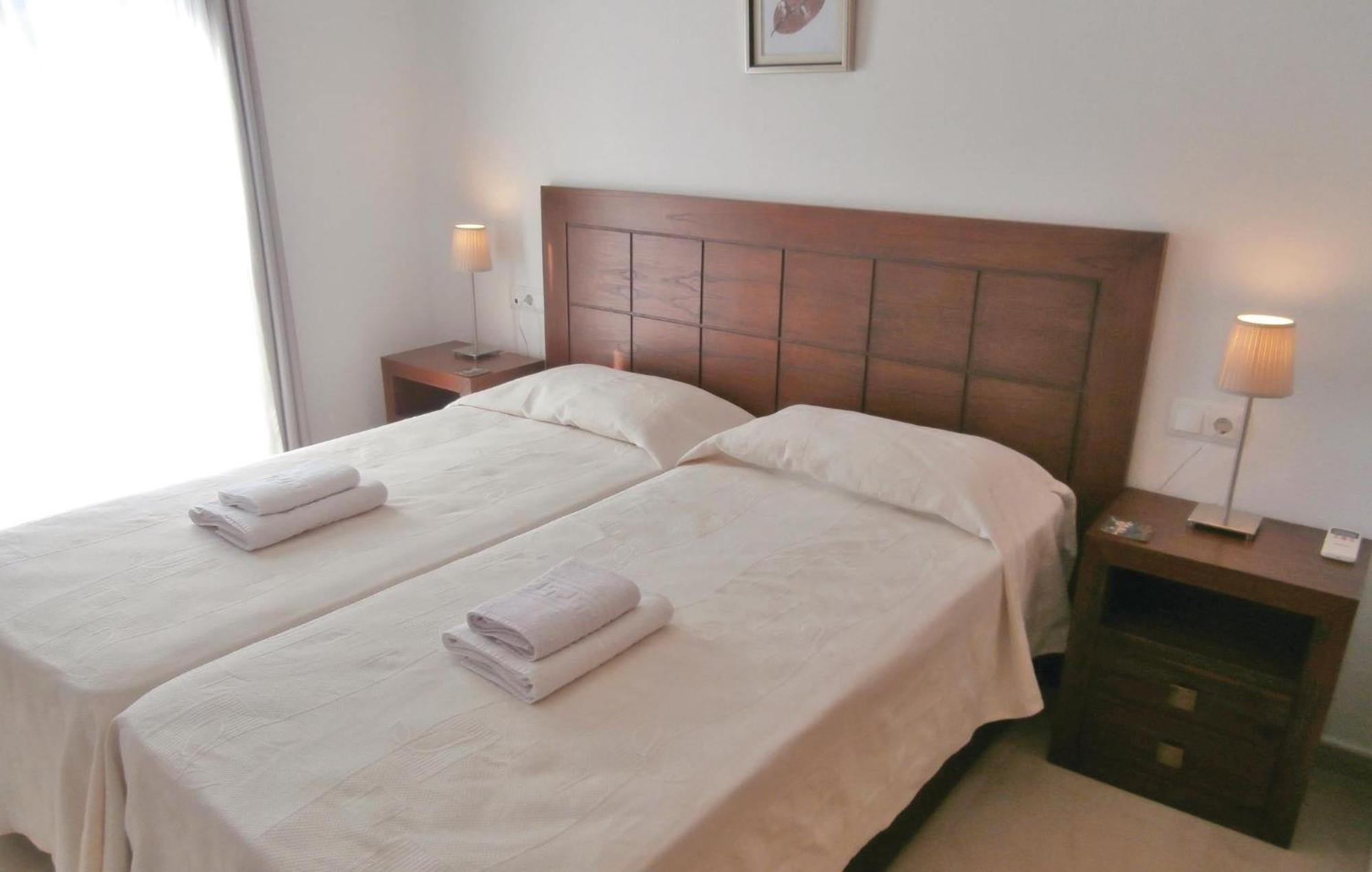 2 Bedroom Beautiful Apartment In Sucina Ngoại thất bức ảnh