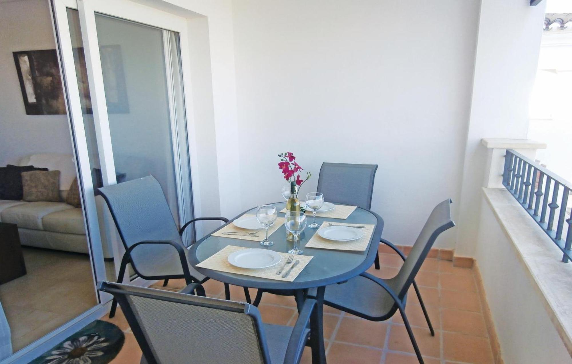 2 Bedroom Beautiful Apartment In Sucina Ngoại thất bức ảnh